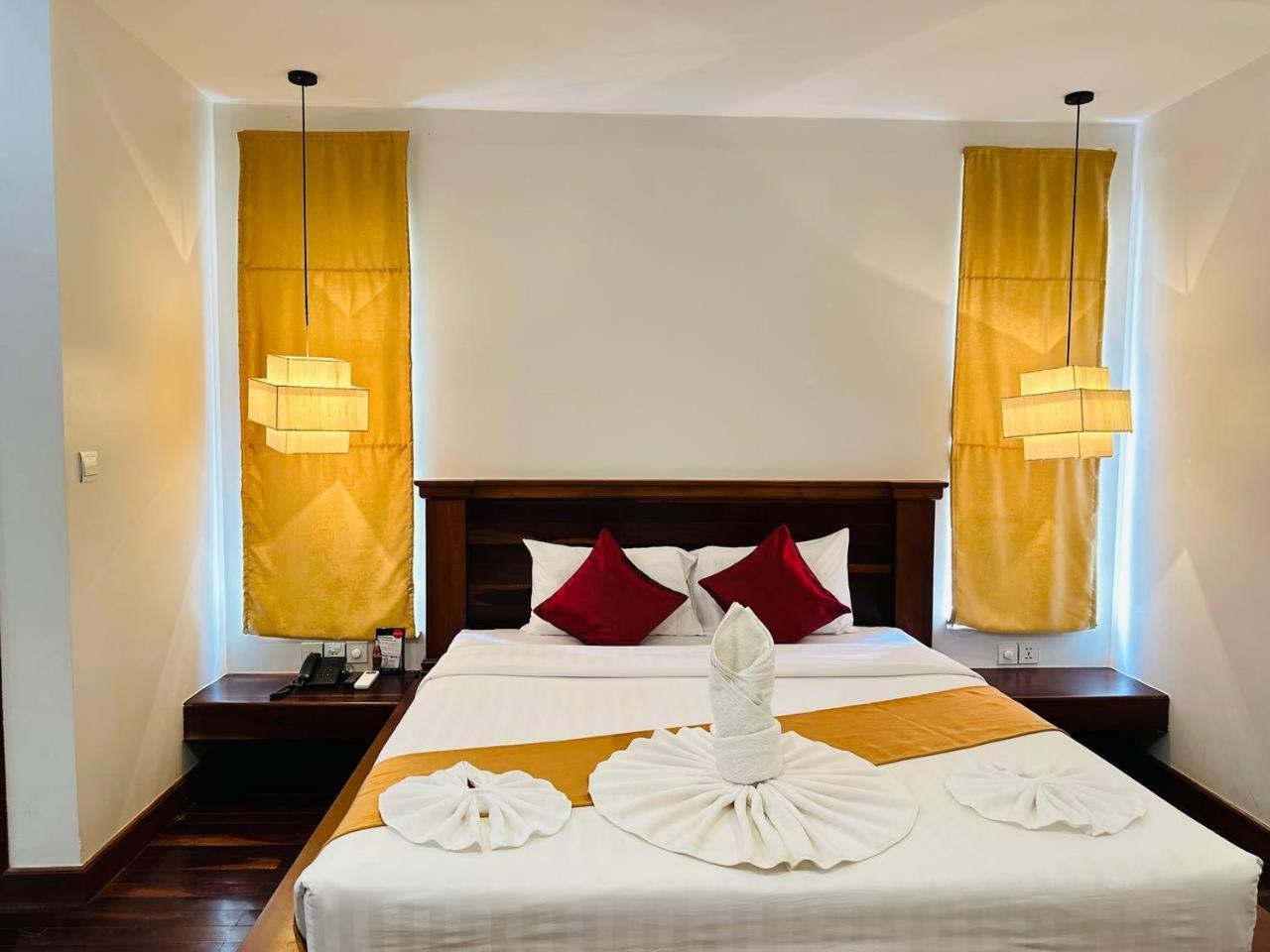 Holy Angkor Hotel Сиемрип Экстерьер фото