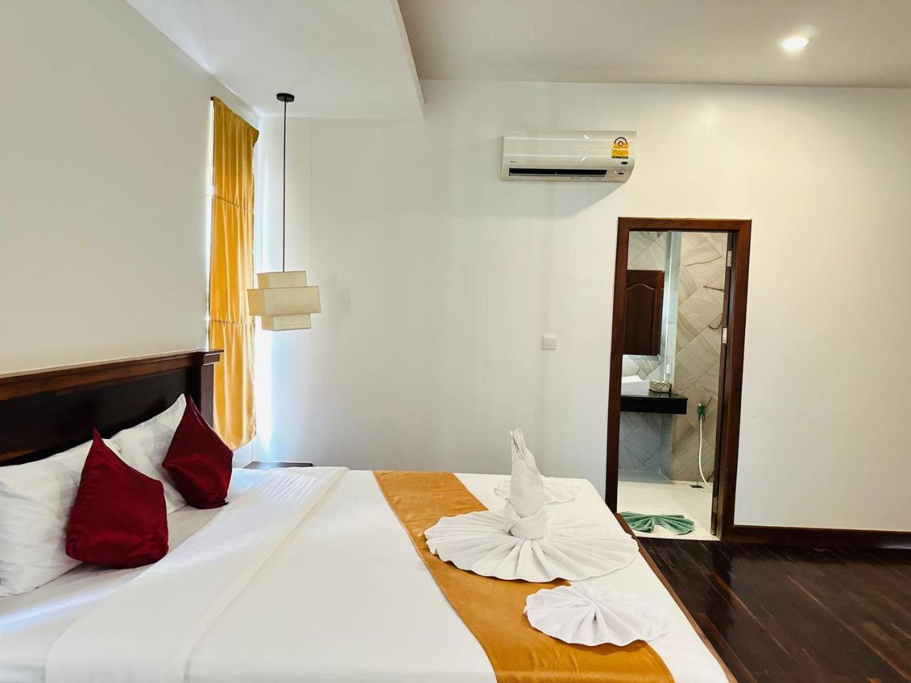 Holy Angkor Hotel Сиемрип Экстерьер фото