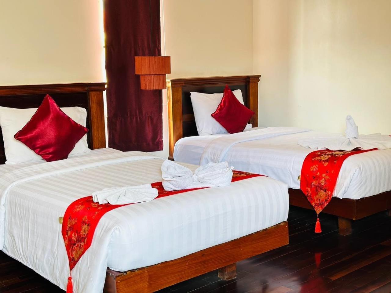 Holy Angkor Hotel Сиемрип Экстерьер фото