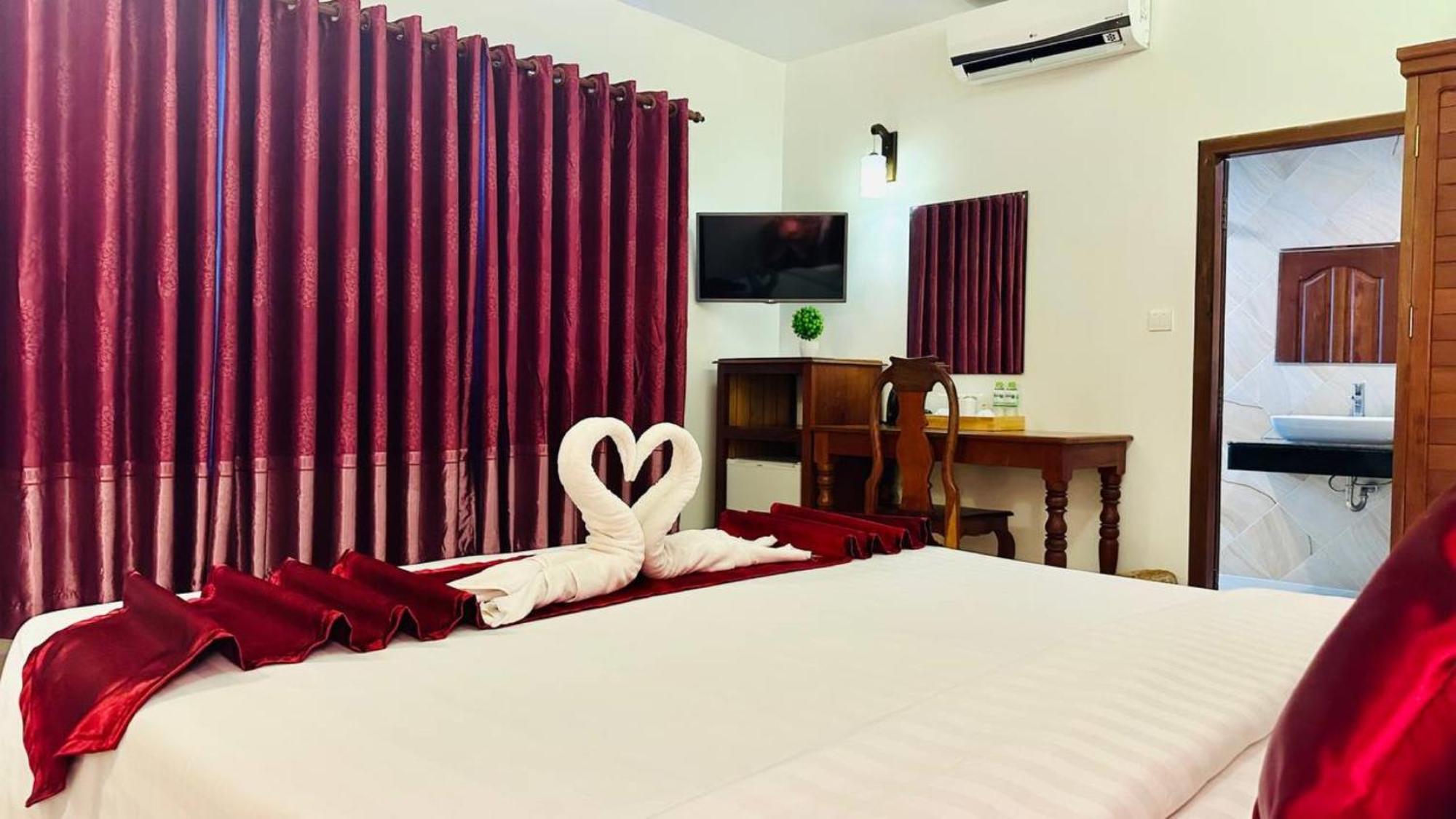 Holy Angkor Hotel Сиемрип Экстерьер фото