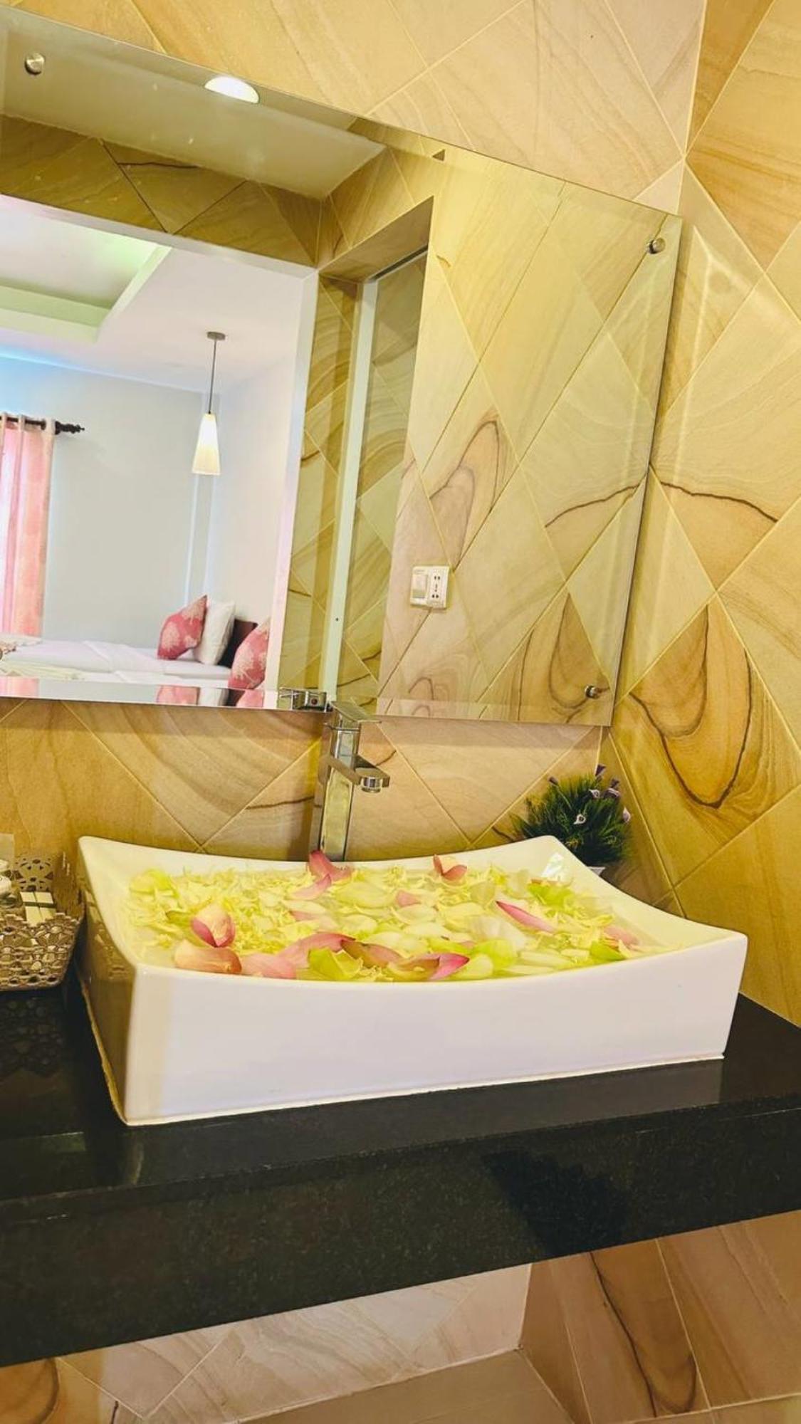 Holy Angkor Hotel Сиемрип Экстерьер фото