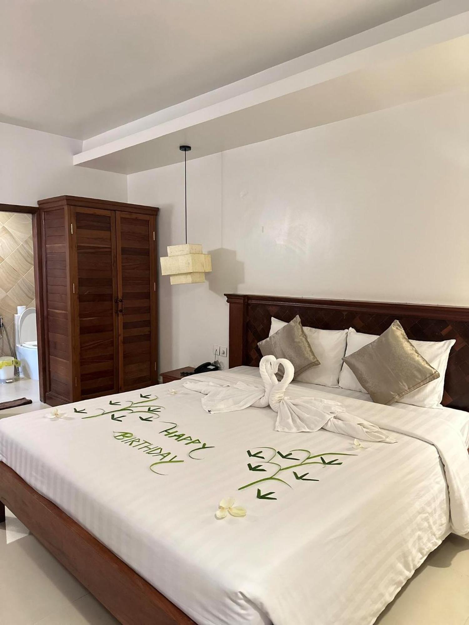 Holy Angkor Hotel Сиемрип Экстерьер фото