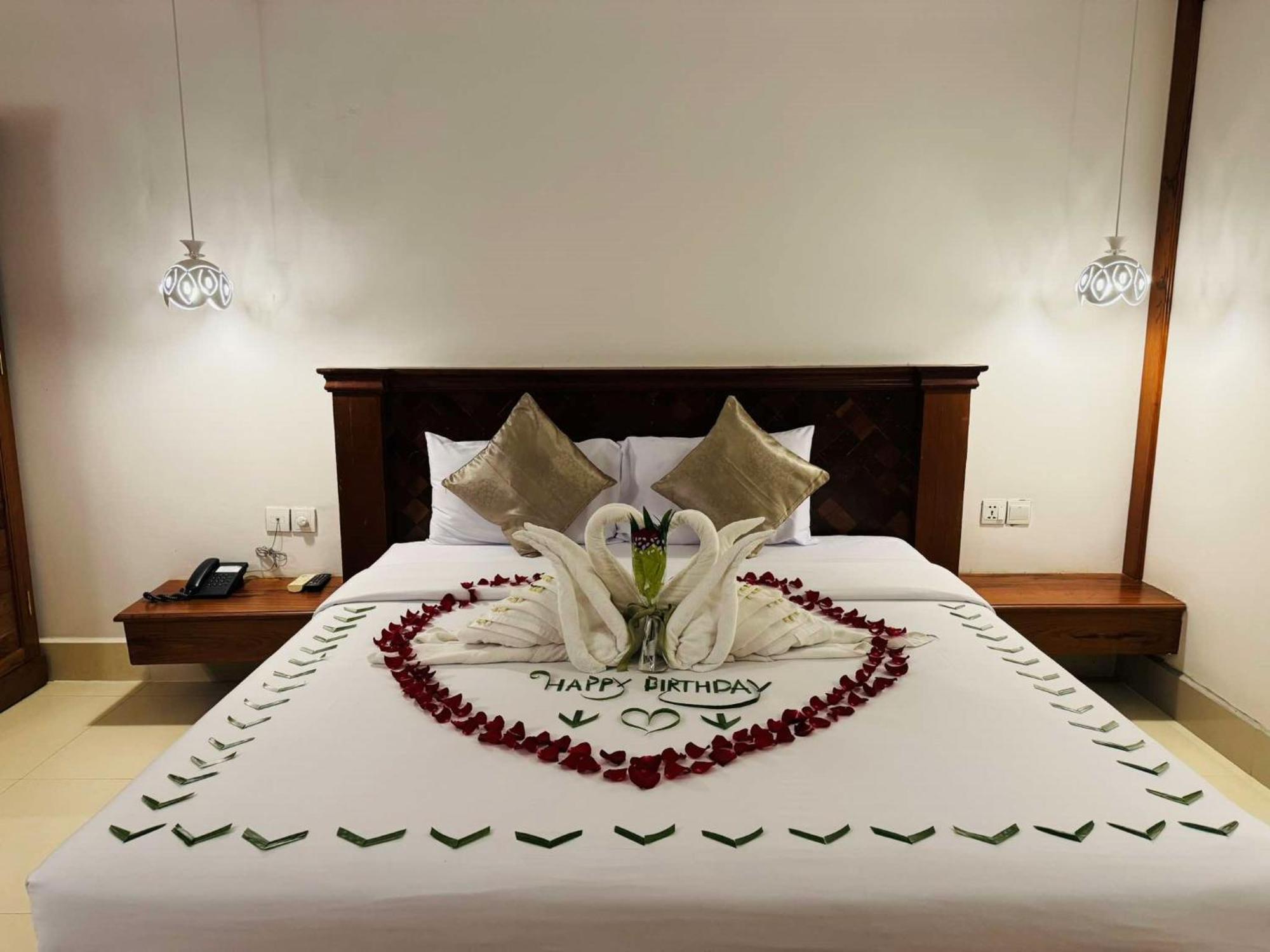 Holy Angkor Hotel Сиемрип Экстерьер фото