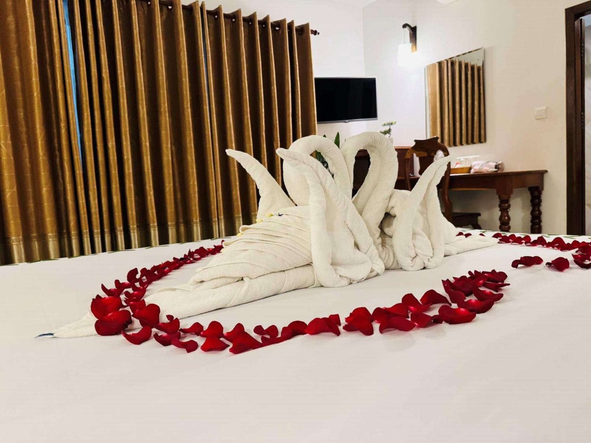 Holy Angkor Hotel Сиемрип Экстерьер фото